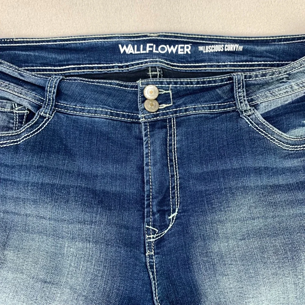 Wallflower Luscious Curvy Fit Jeans Women 20 Long Blue Bootcut Stretch